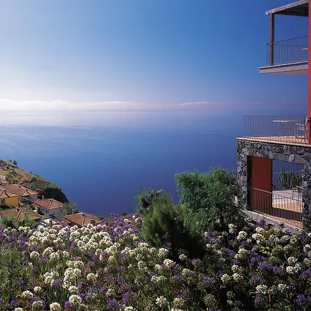 منتجع Village Cabo Girao 4*