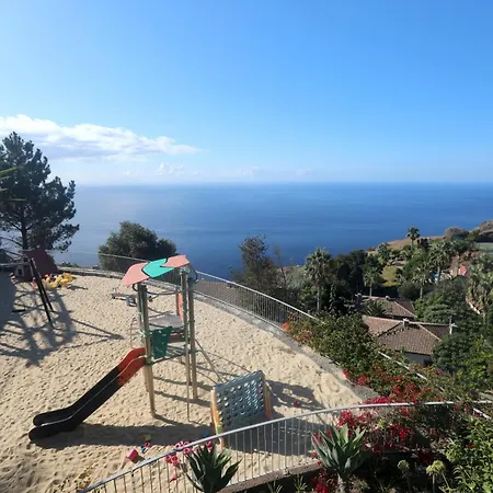 Village Cabo Girao 4* Camara de Lobos