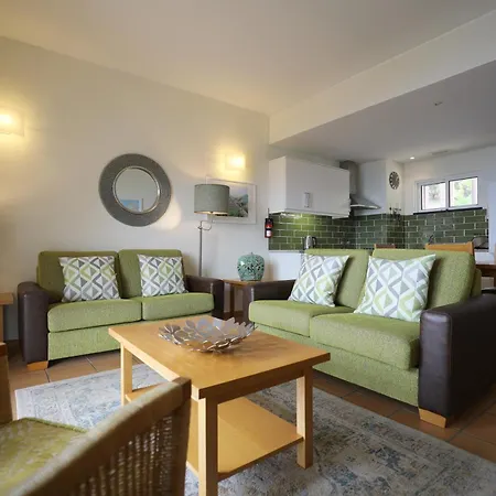 Village Cabo Girao Resort 4*