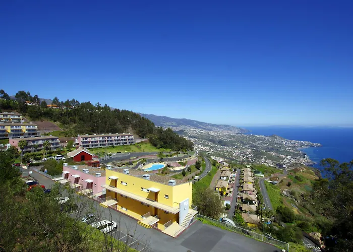 Resort Village Cabo Girao 4*