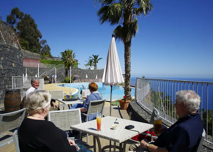 卡博吉拉村公寓式酒店 度假村 卡马拉-德洛布什