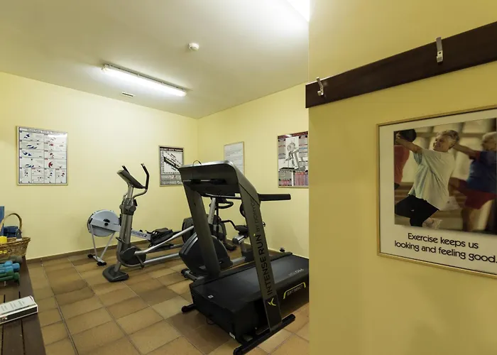 卡博吉拉村公寓式酒店 度假村 卡马拉-德洛布什