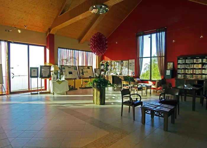 卡博吉拉村公寓式酒店 4* 卡马拉-德洛布什