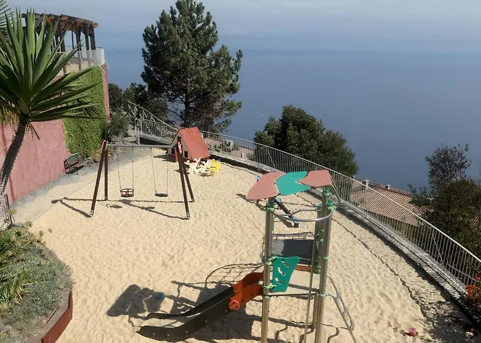 Resort Village Cabo Girao 4*