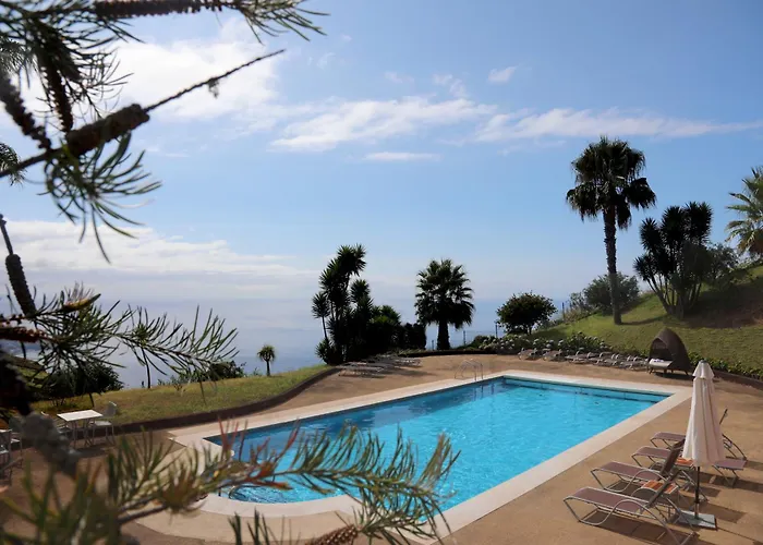 卡博吉拉村公寓式酒店 度假村 卡马拉-德洛布什