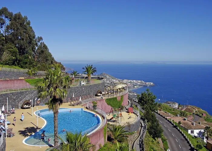 Village Cabo Girao Resort 4*