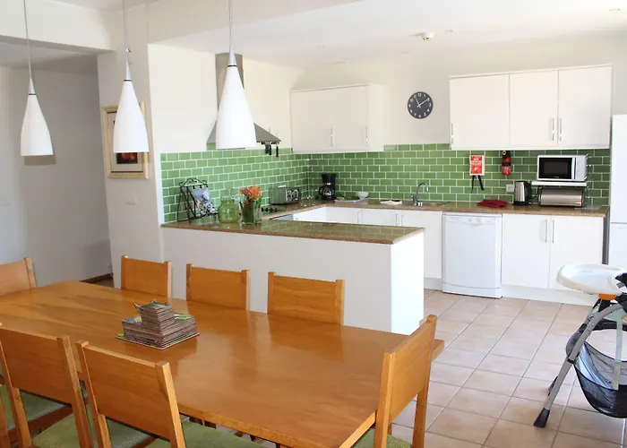 卡博吉拉村公寓式酒店 4* 卡马拉-德洛布什